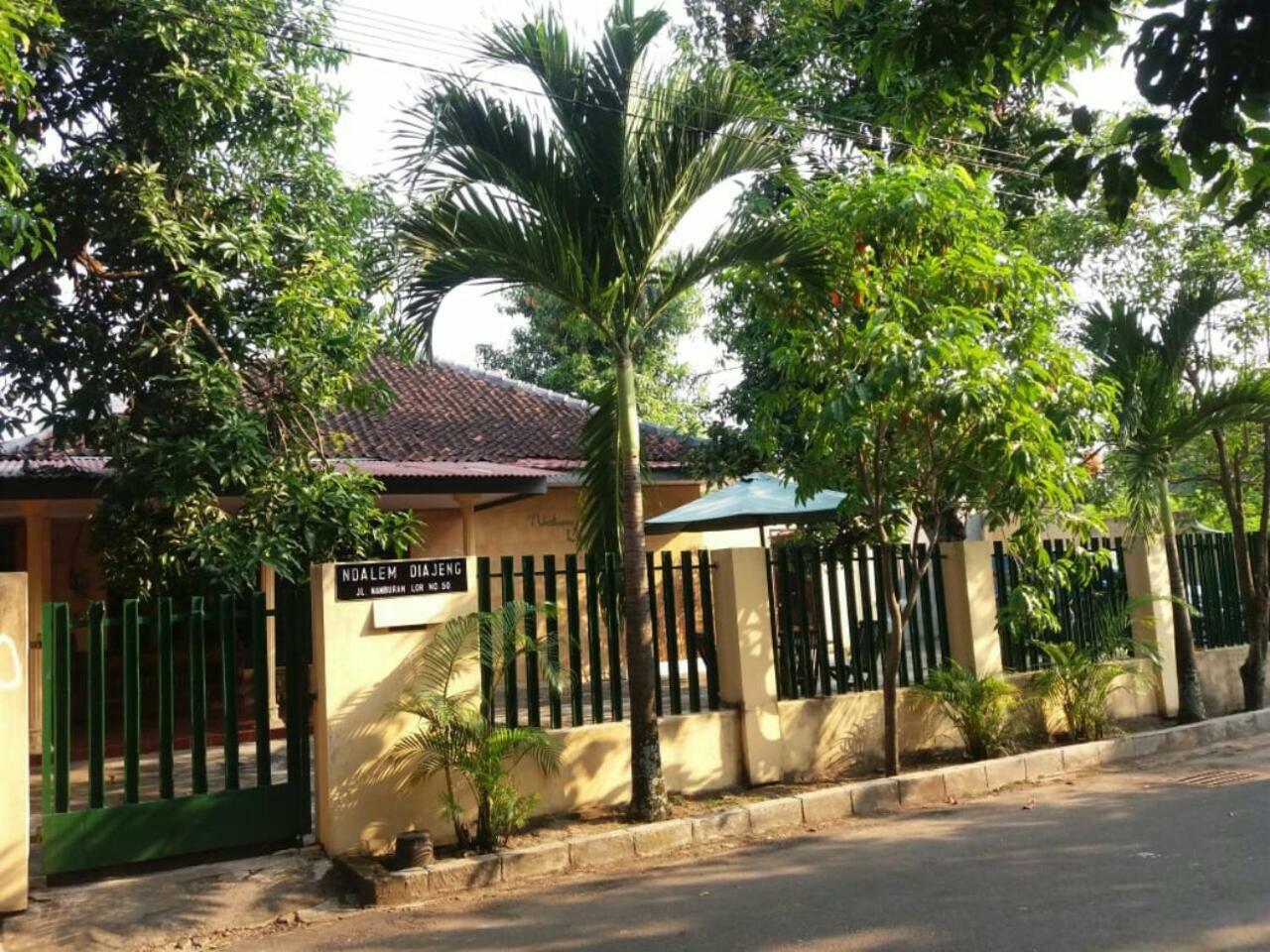 Ndalem Diajeng Apartment Yogyakarta Exterior photo